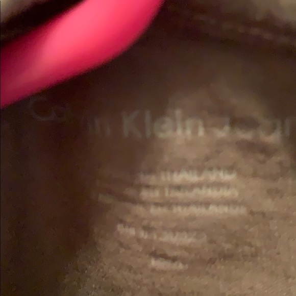 EUC girls two piece outfit by Calvin Klein - Picture 6 of 6